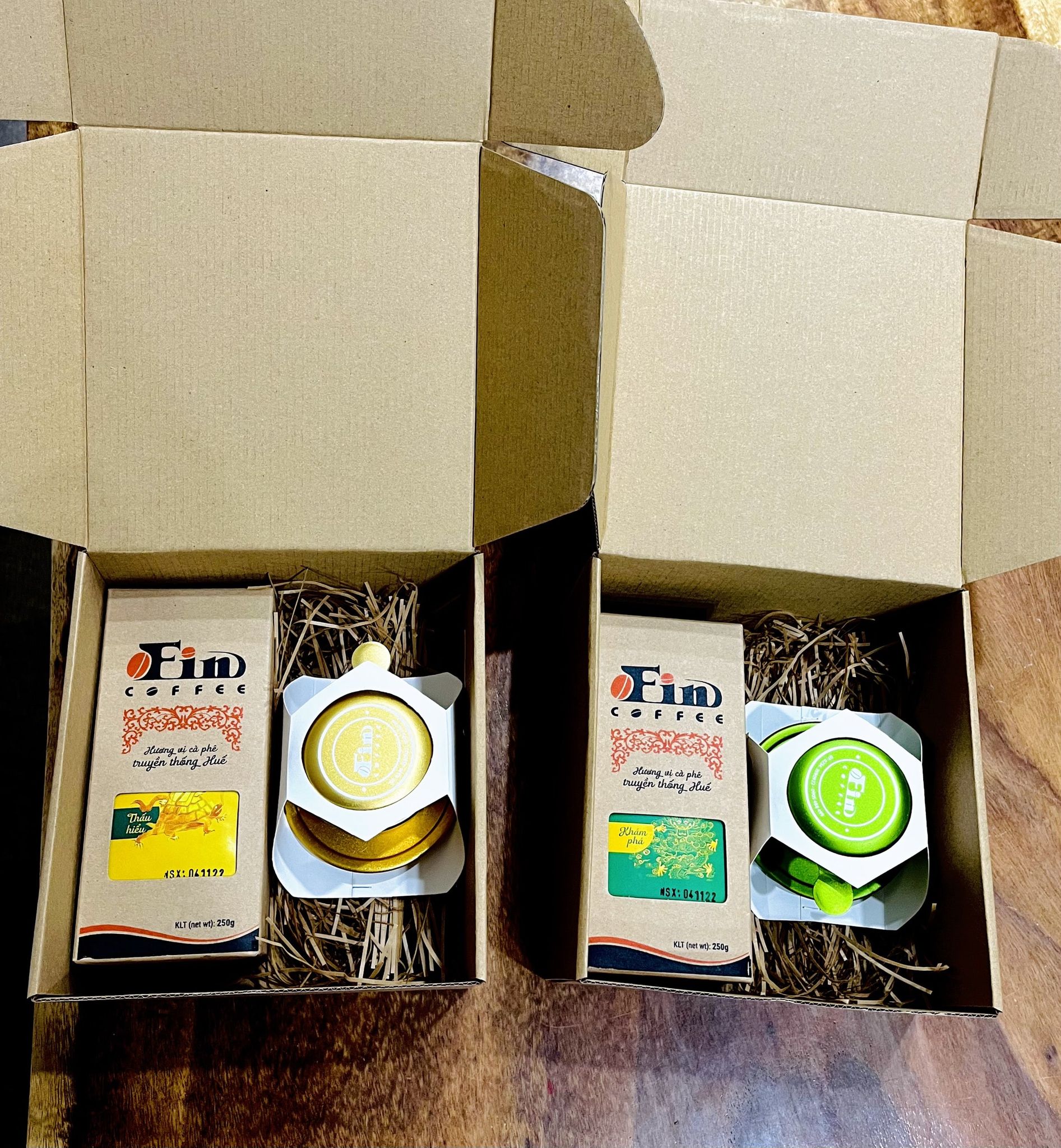 Quà tặng cà phê đặc sản Huế- Tứ Linh Khám Phá, cà phê pha phin gu mạnh.