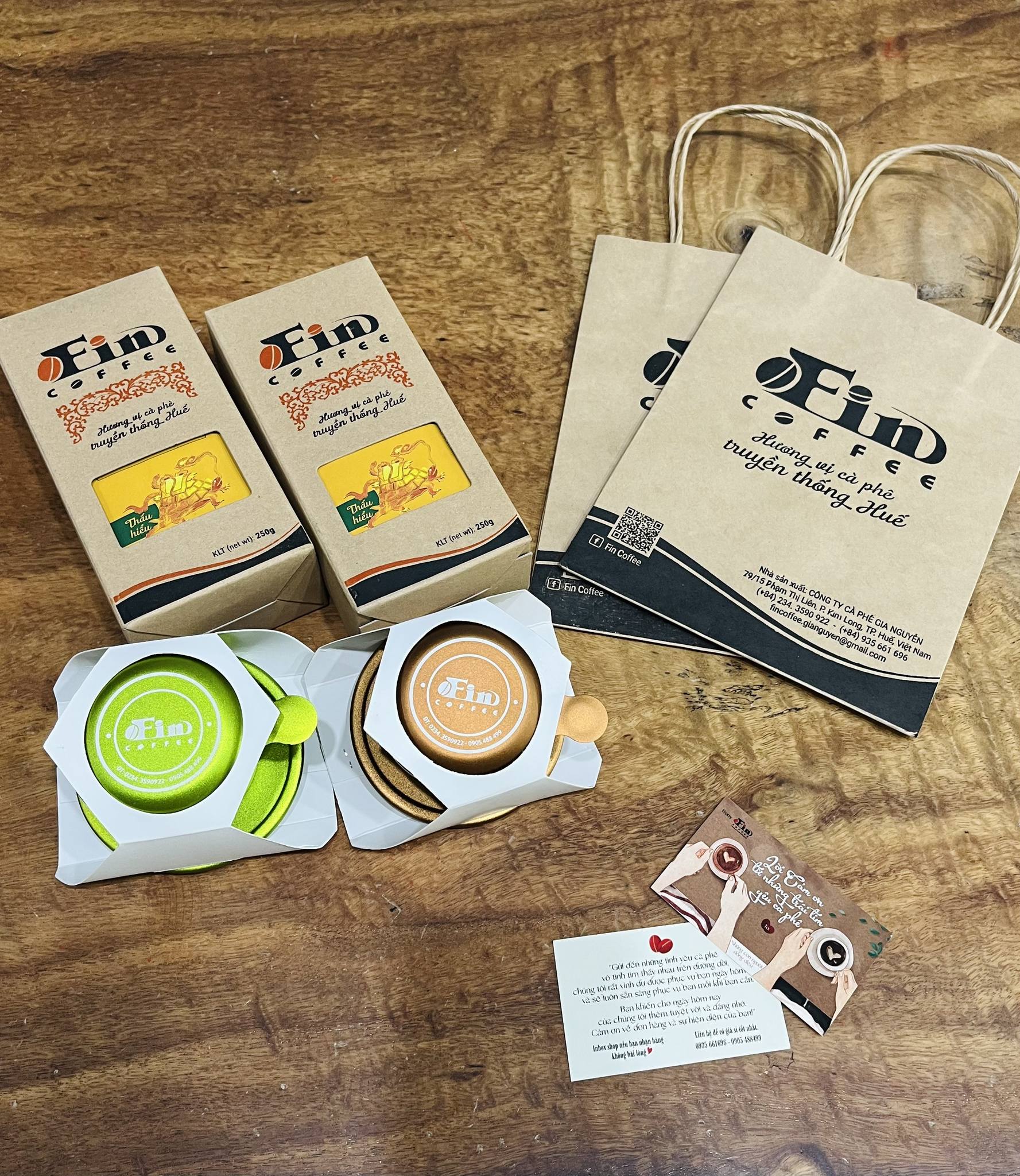 Bộ quà tặng cà phê đặc sản Huế - Tứ Linh và Phin Màu