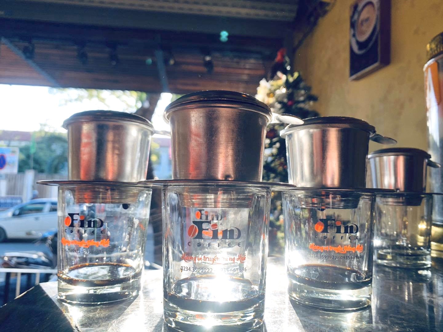 PHIN NHÔM TRẮNG PHA CÀ PHÊ