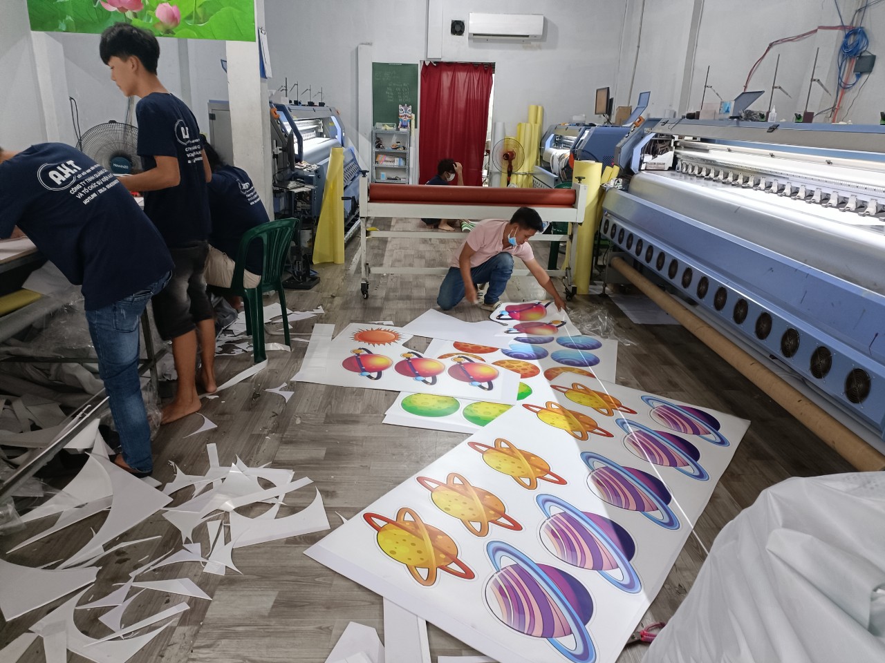 Thi công bảng hiệu, bảng quảng cáo