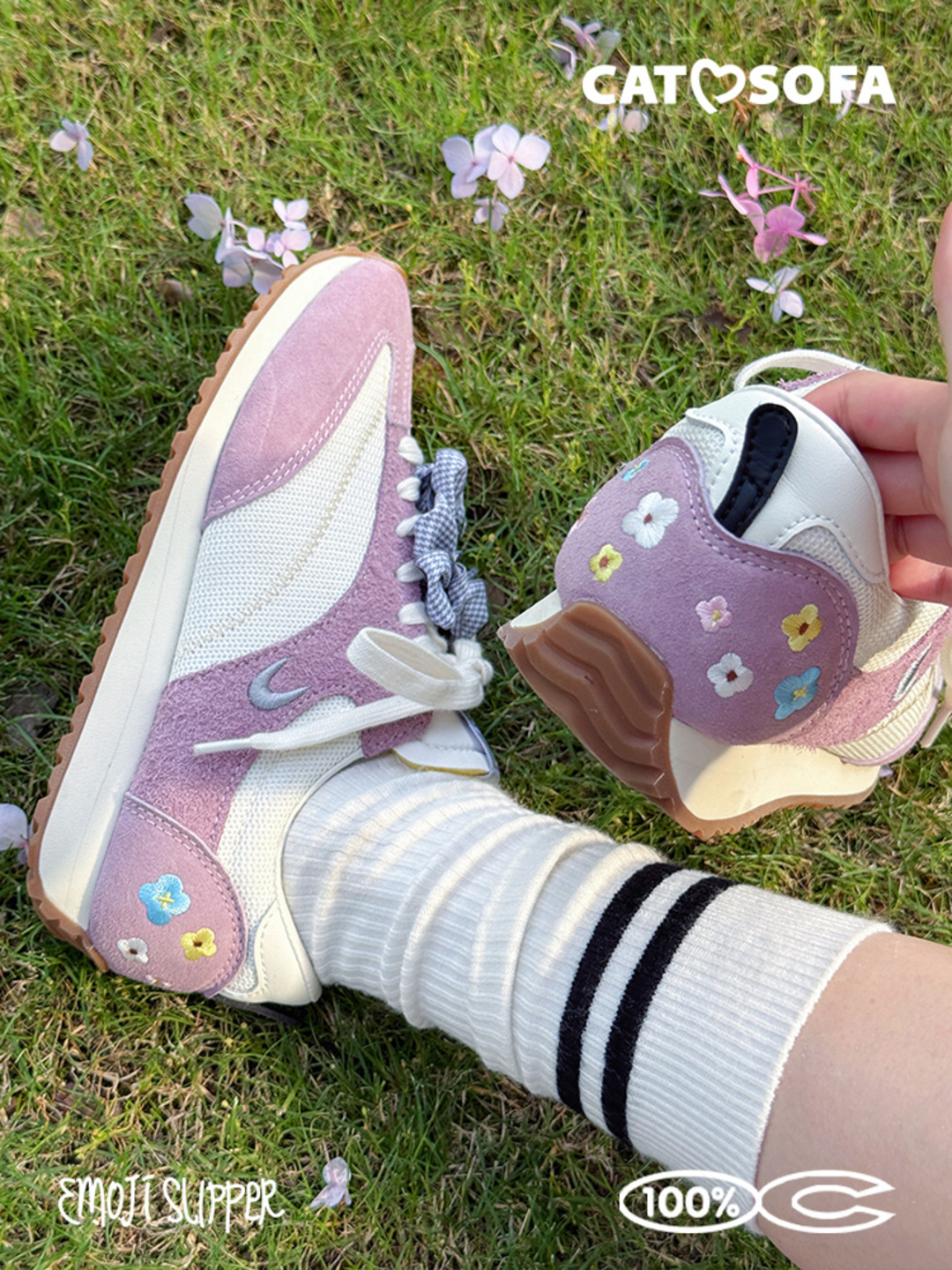 Giày Cat & Sofa Emoji Runner Violet 2025