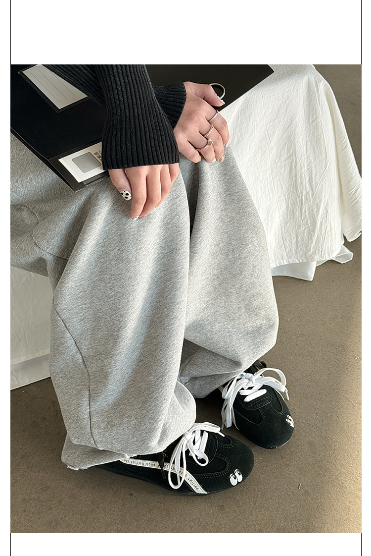 Giày Cat & Sofa Emoji Series Black Eyes