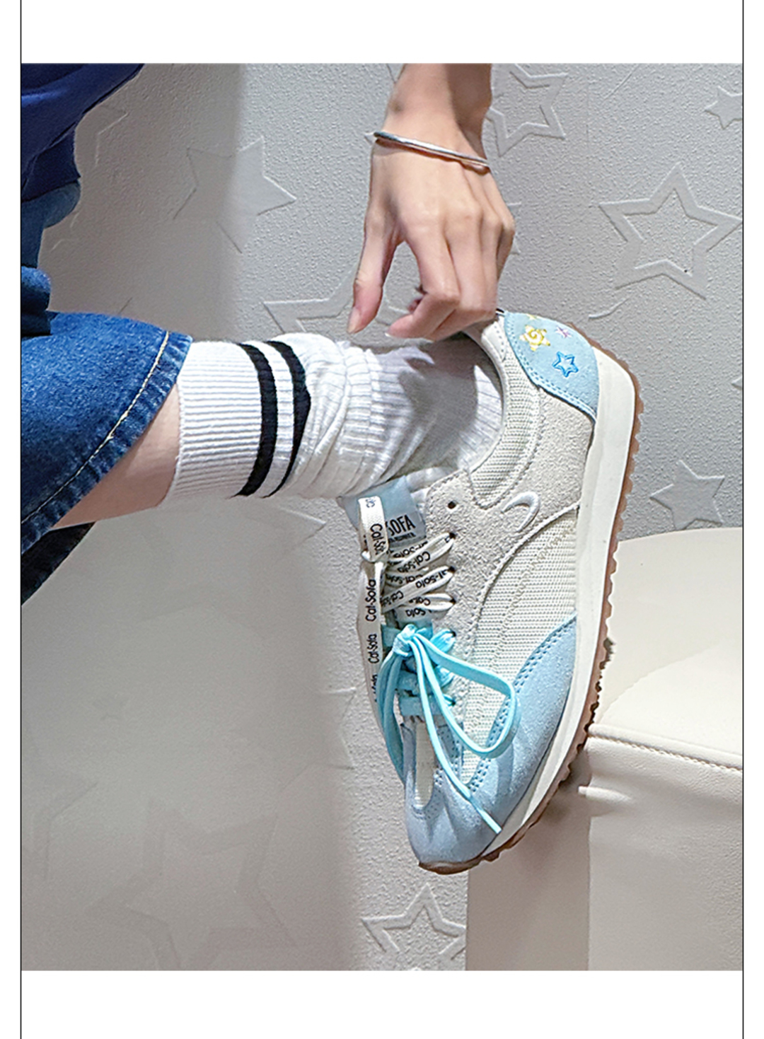 Giày Cat & Sofa Emoji Runner Light Blue 2025