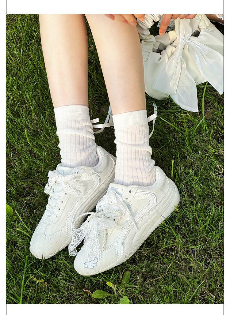 Giày Cat & Sofa Emoji Series White Angel