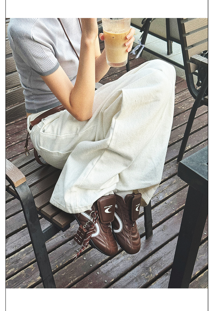 Giày Cat & Sofa Football Chocolate