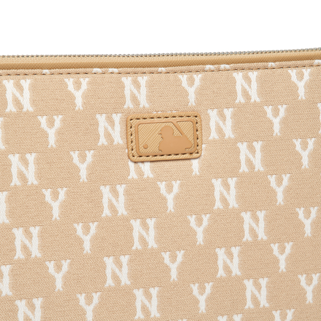 Túi MLB Classic Monogram Jacquard Digital Device Pouch M New York Yankees Beige