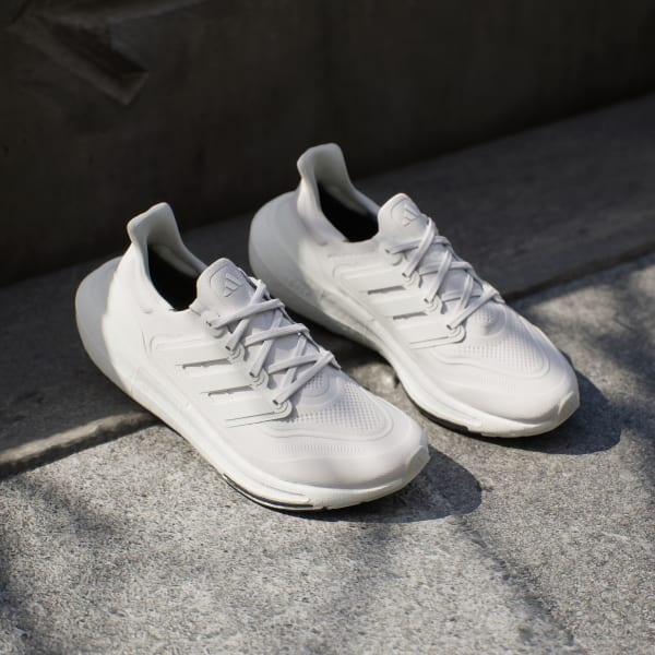 Giày Adidas Ultraboost Light 23 All White