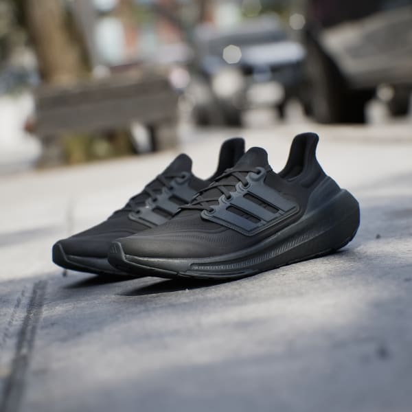 Giày Adidas Ultraboost Light 23 All Black