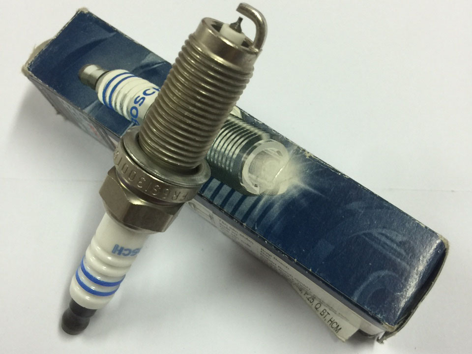 Tại sao các xe ô tô đời mới phải dùng Bugi Iridium - Hotline : 0979.42.70.59