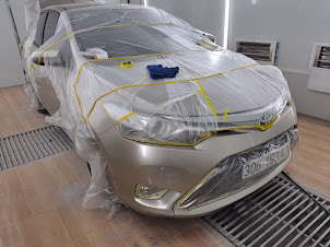 Chi phí sơn xe toyota bị xước tốt nhất tại Hà nội- Hotline : 0979.42.70.59