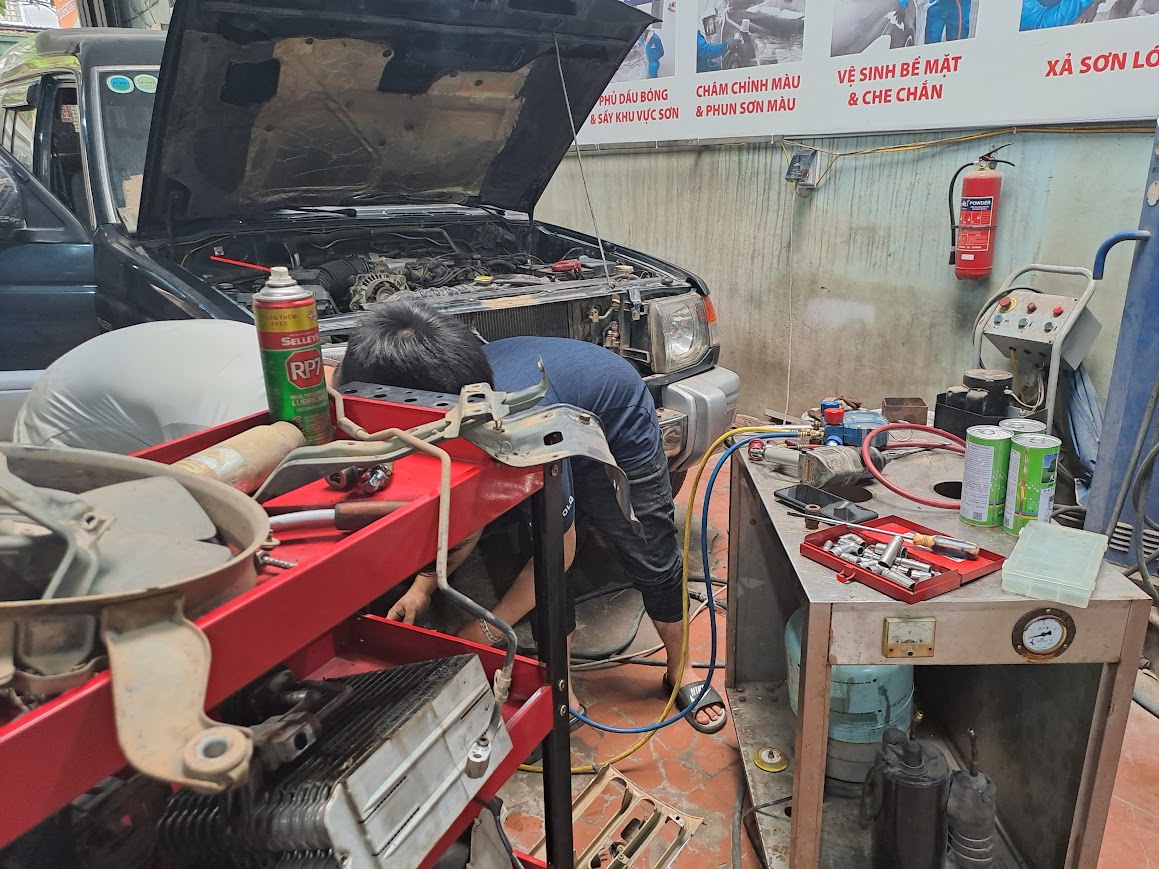 Quy trình bảo dưỡng xe ôtô cẩn thận, tỉ mỉ tại Auto HC- Hotline : 0979.42.70.59