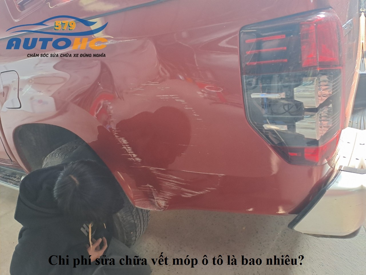 Chi phí sửa chữa vết móp ô tô là bao nhiêu?- Hotline : 0979.42.70.59
