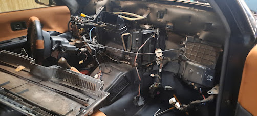 Chi Phí Sửa Chữa Điều Hòa Ô Tô Tại Hà Nội - Hotline : 0979.42.70.59