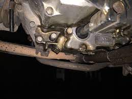 Cách Xử Lý Chảy Dầu Động Cơ Ô Tô Mới Nhất 2023 - Hotline : 0979.42.70.59