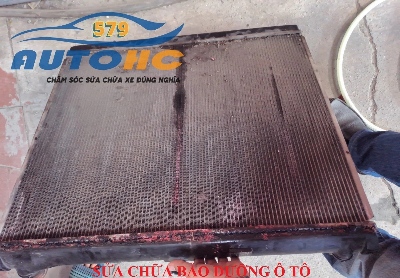 Gara chuyên bảo dưỡng sửa chữa két nước làm mát ô tô- Hotline : 0979.42.70.59