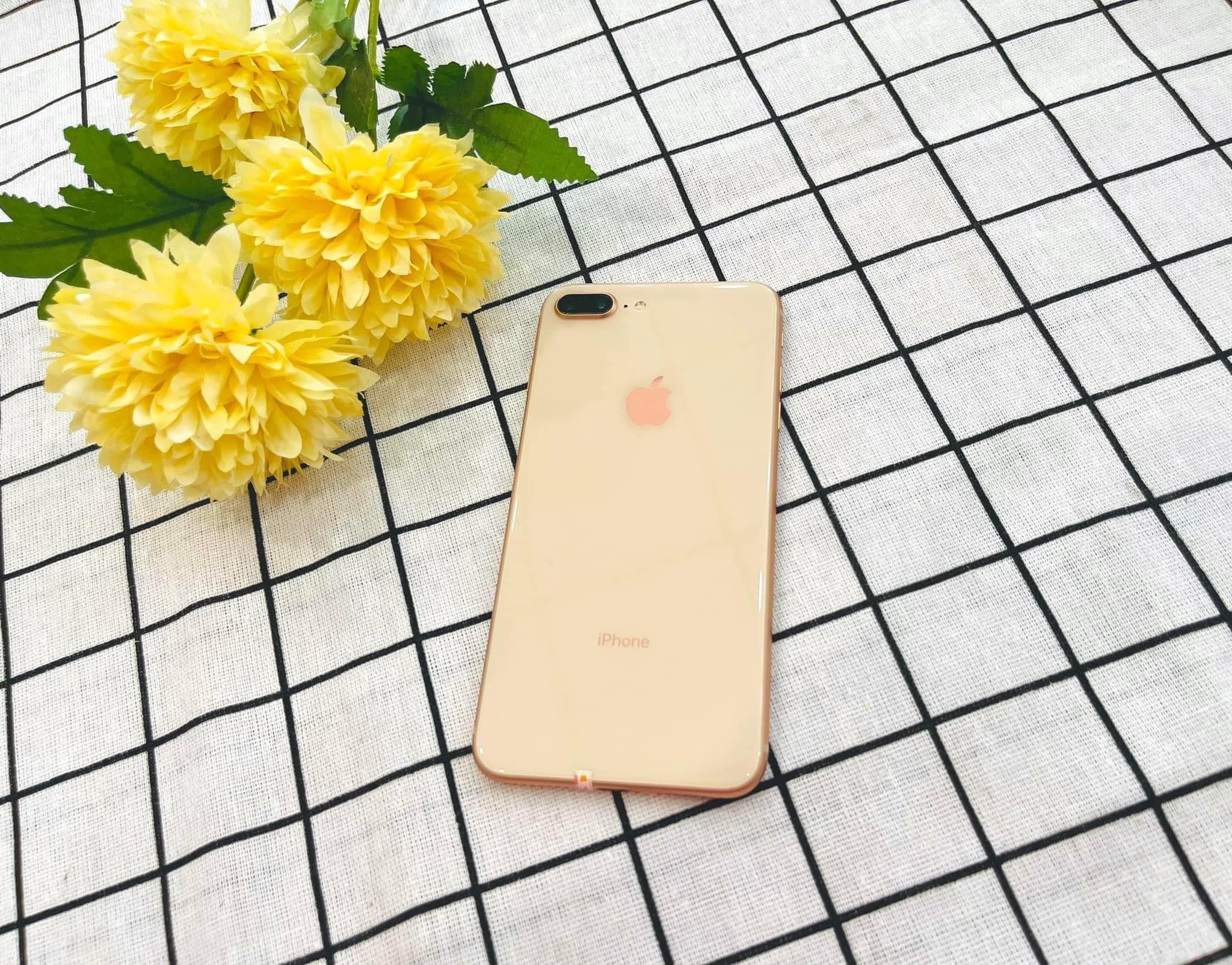 Iphone 8 Plus 64GB Gold