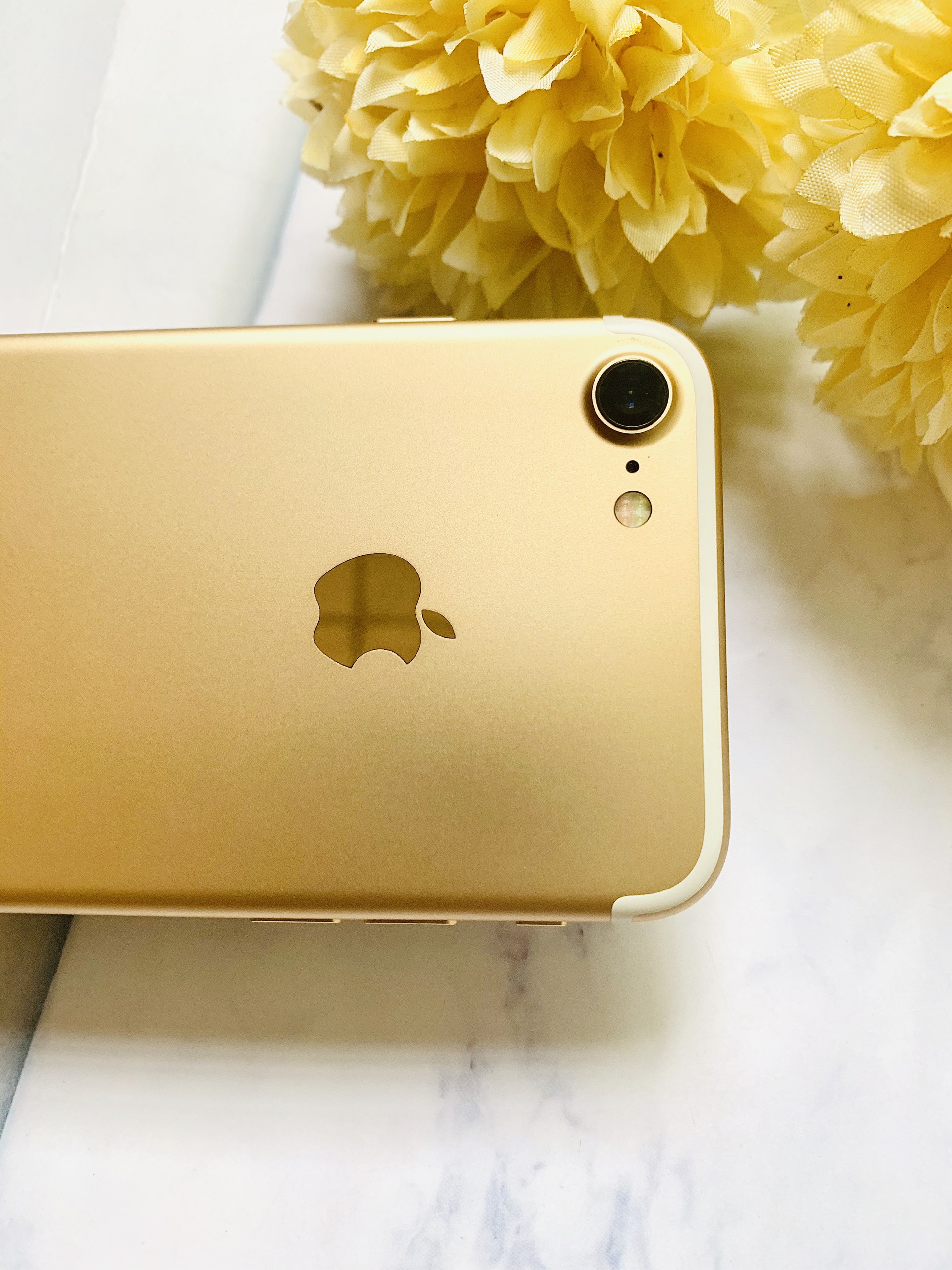 iPhone 7G 32GB  GOLD