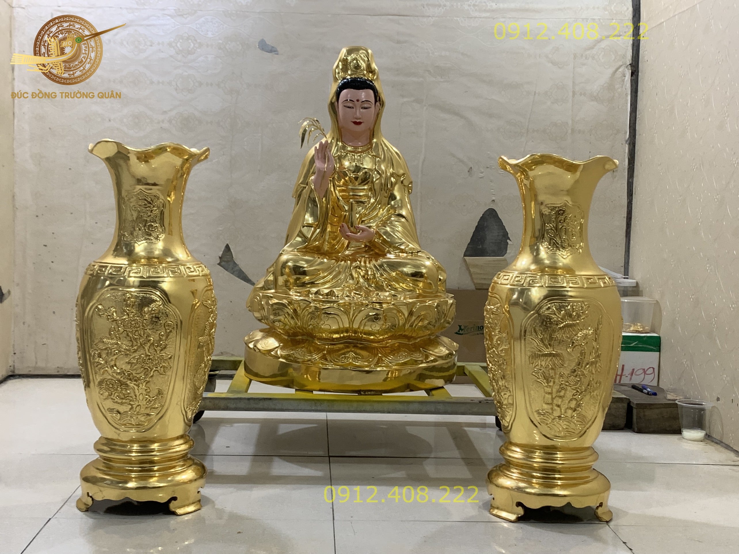 Đôi Lọ Lộc Bình Bằng Đồng Vàng Cát Tút Cao 81 Dát Vàng 24k