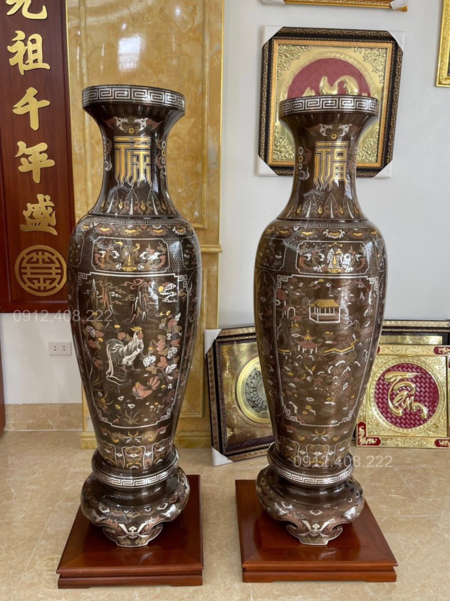 Đúc Đôi Lọ Lộc Bình Cao 1M3 Khảm Ngũ Sắc Cho Khách Hải Phòng
