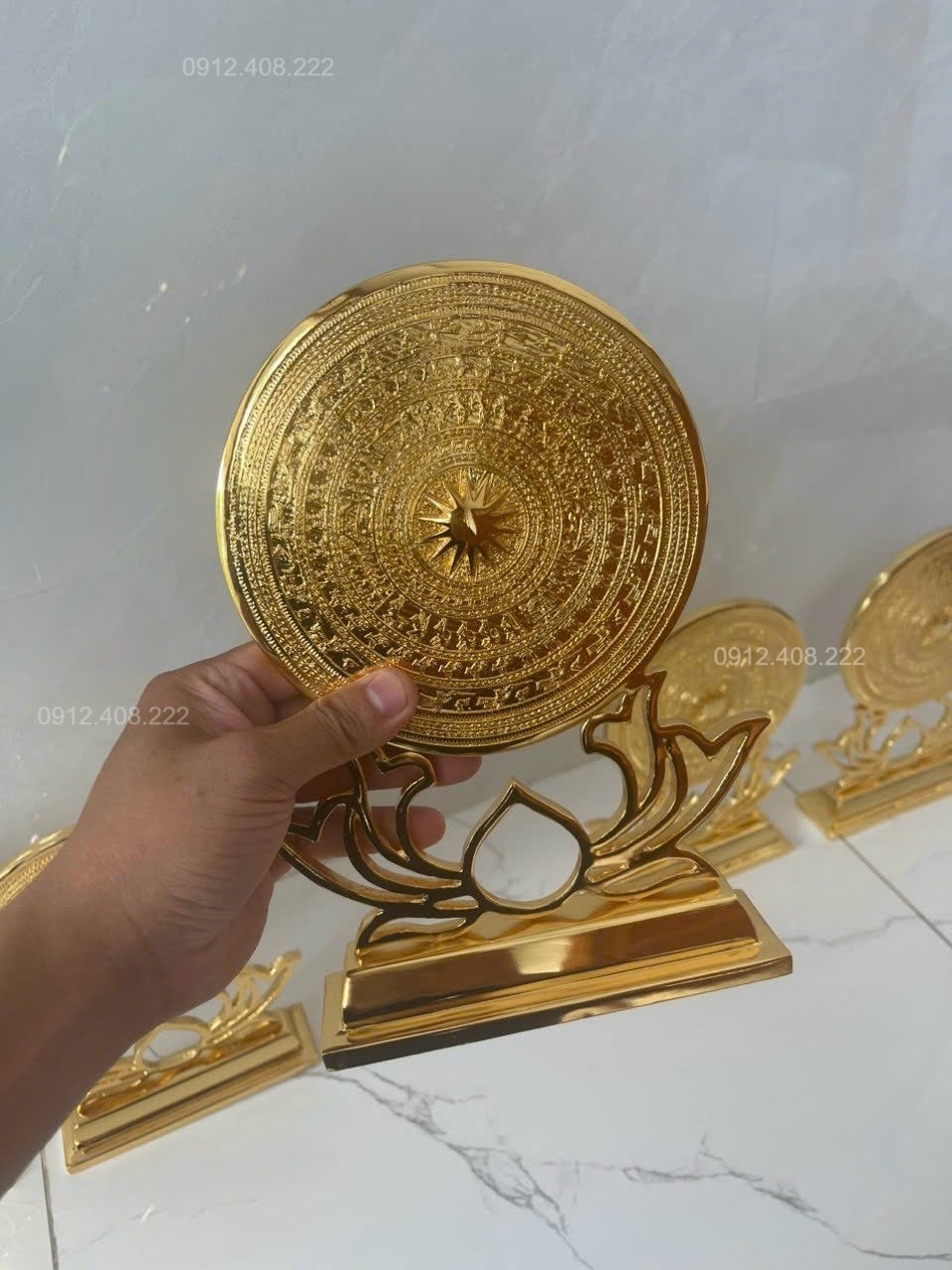 MẶ TRỐNG ĐỒNG ĐẾ HOA SEN