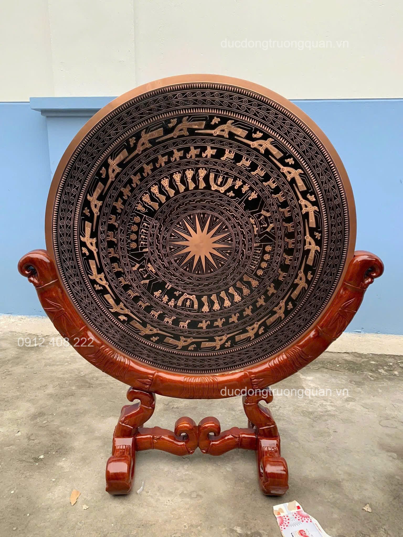 MẶT TRỐNG ĐỒNG TRANG TRÍ PHÒNG LÀM VIỆC SANG TRỌNG