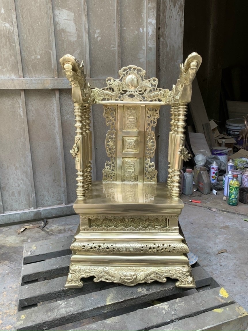 Ngai Thờ Bằng Đồng