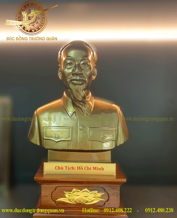 Tượng Bác Hồ bán thân (đồng vàng)