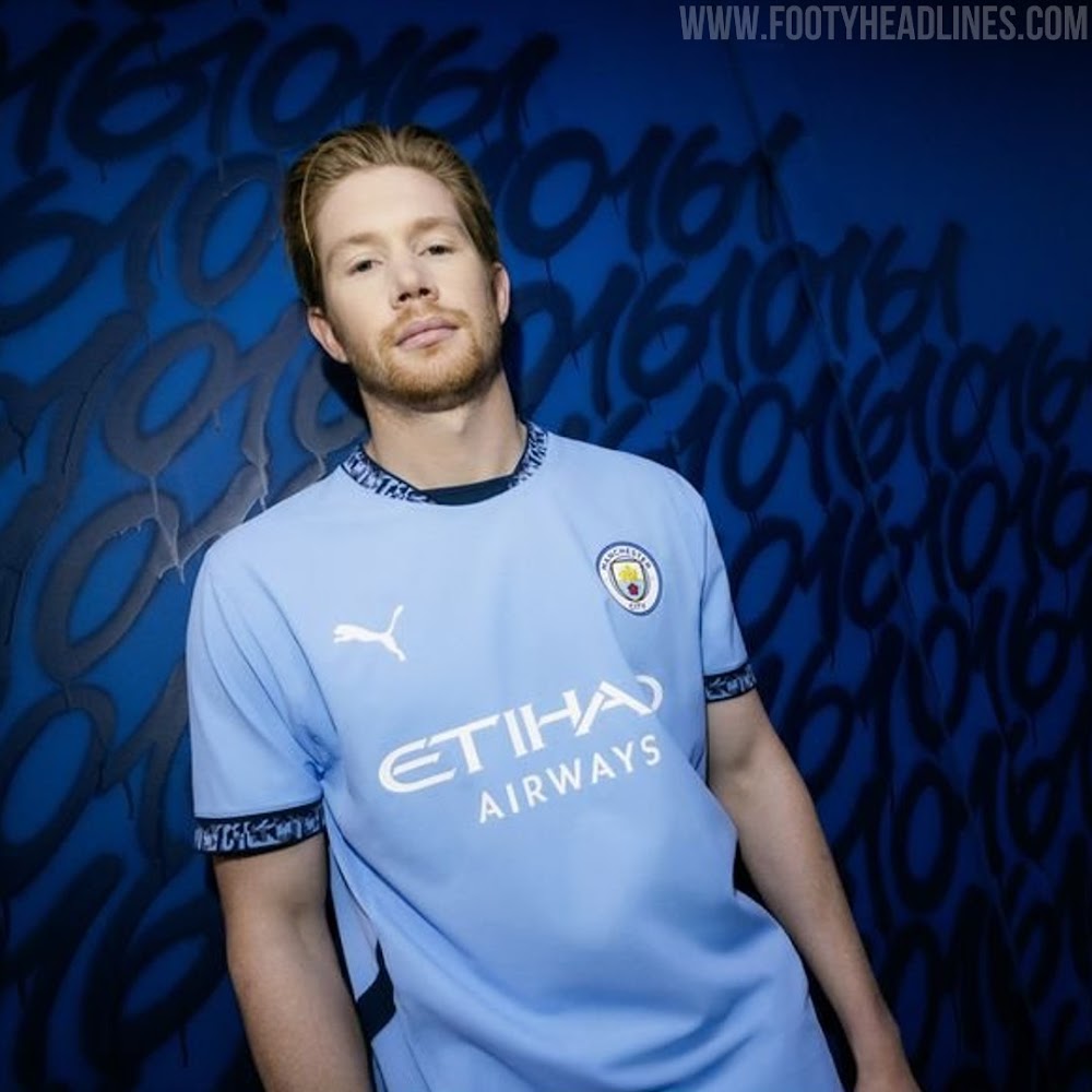 Bộ quần áo bóng đá sân nhà 24-25 của Manchester City