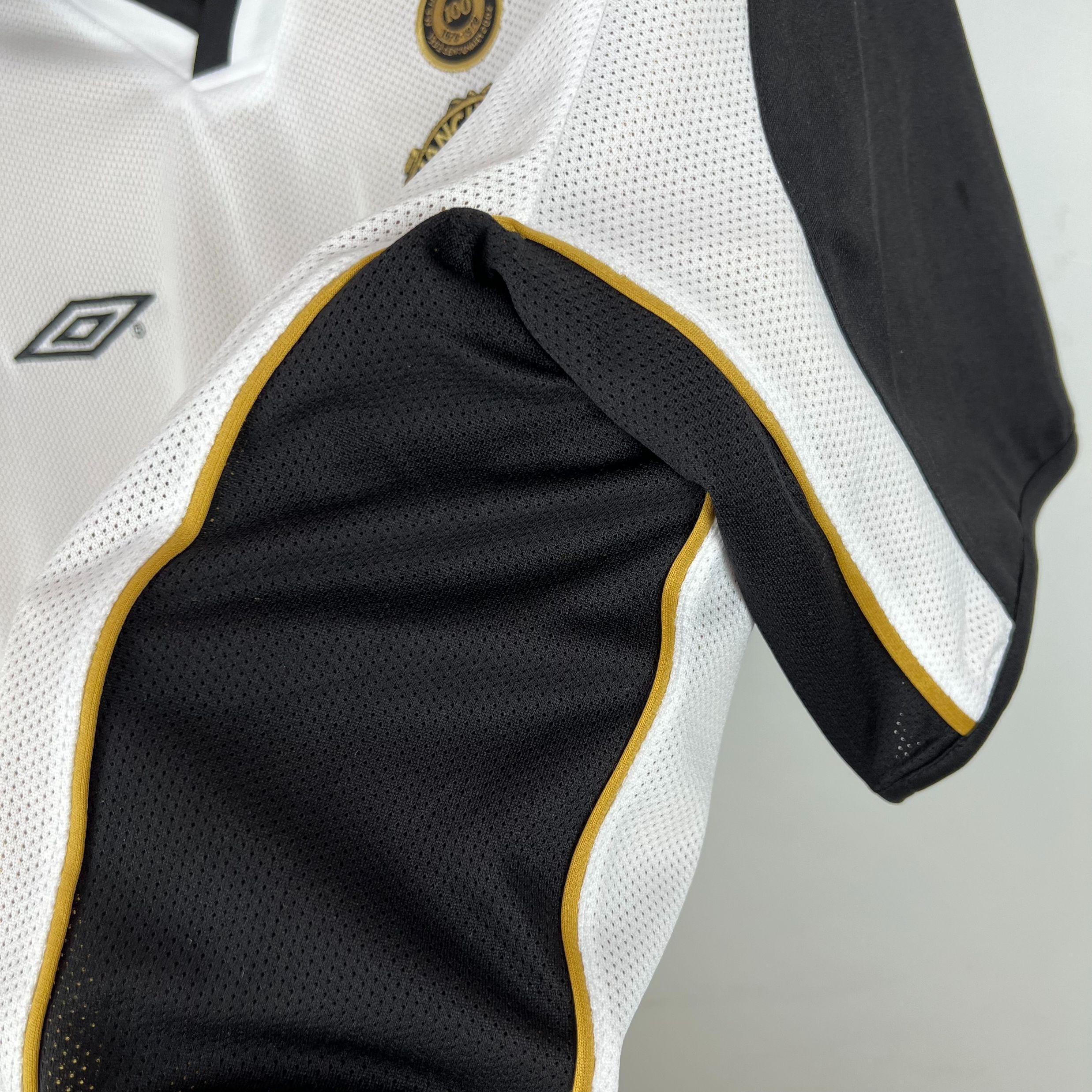Retro Mu 2001/2002 Tay Dài ( Sân Khách )