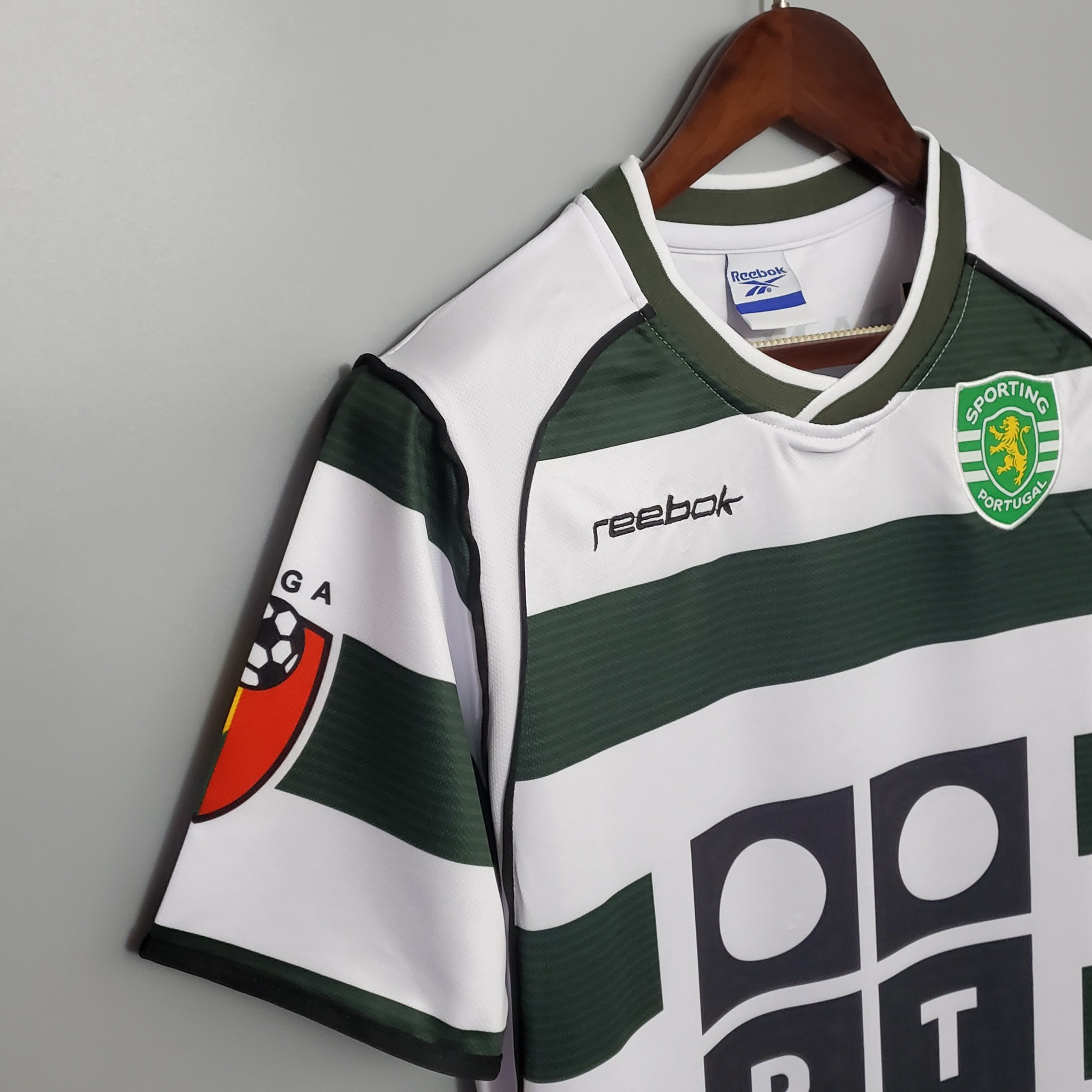Retro Sporting Lisbon 2001/2002 ( Sân Nhà )