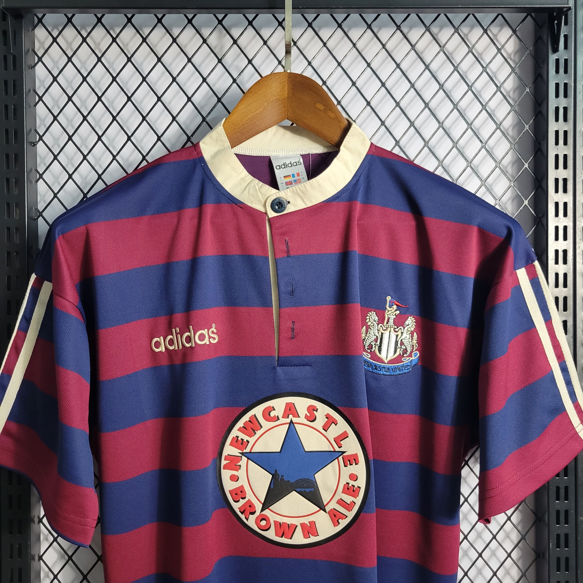 Retro NewCastle 1995/1996 ( Sân Khách )