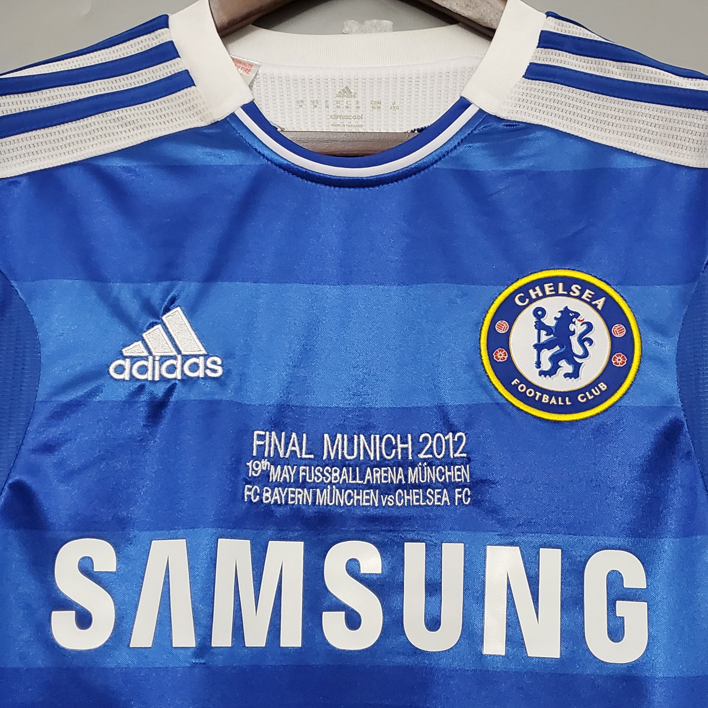 Retro Chelsea 2011/2012 ( Sân Nhà )