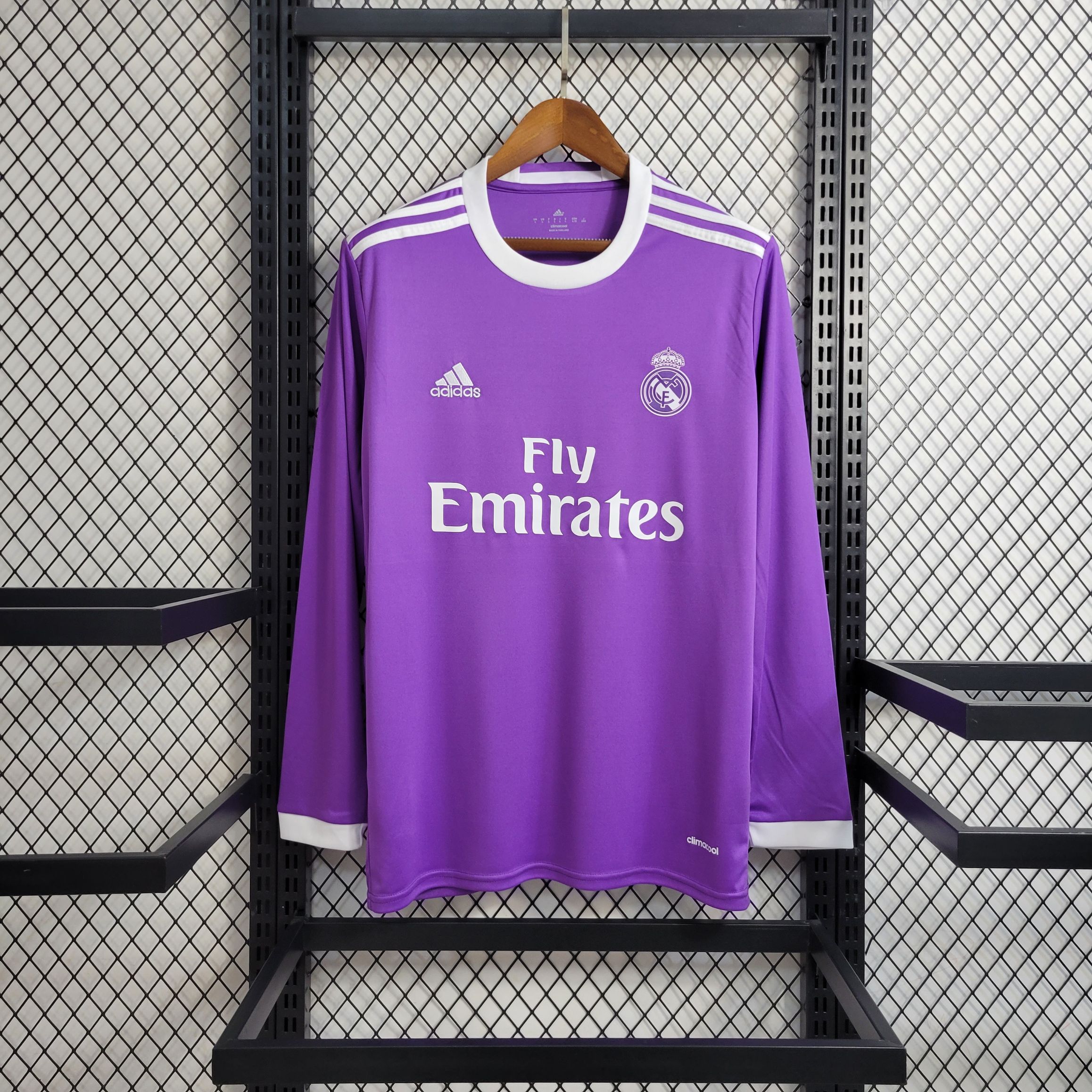 Retro Real Madrid 2017/2018 Tay Dài ( Sân Khách )