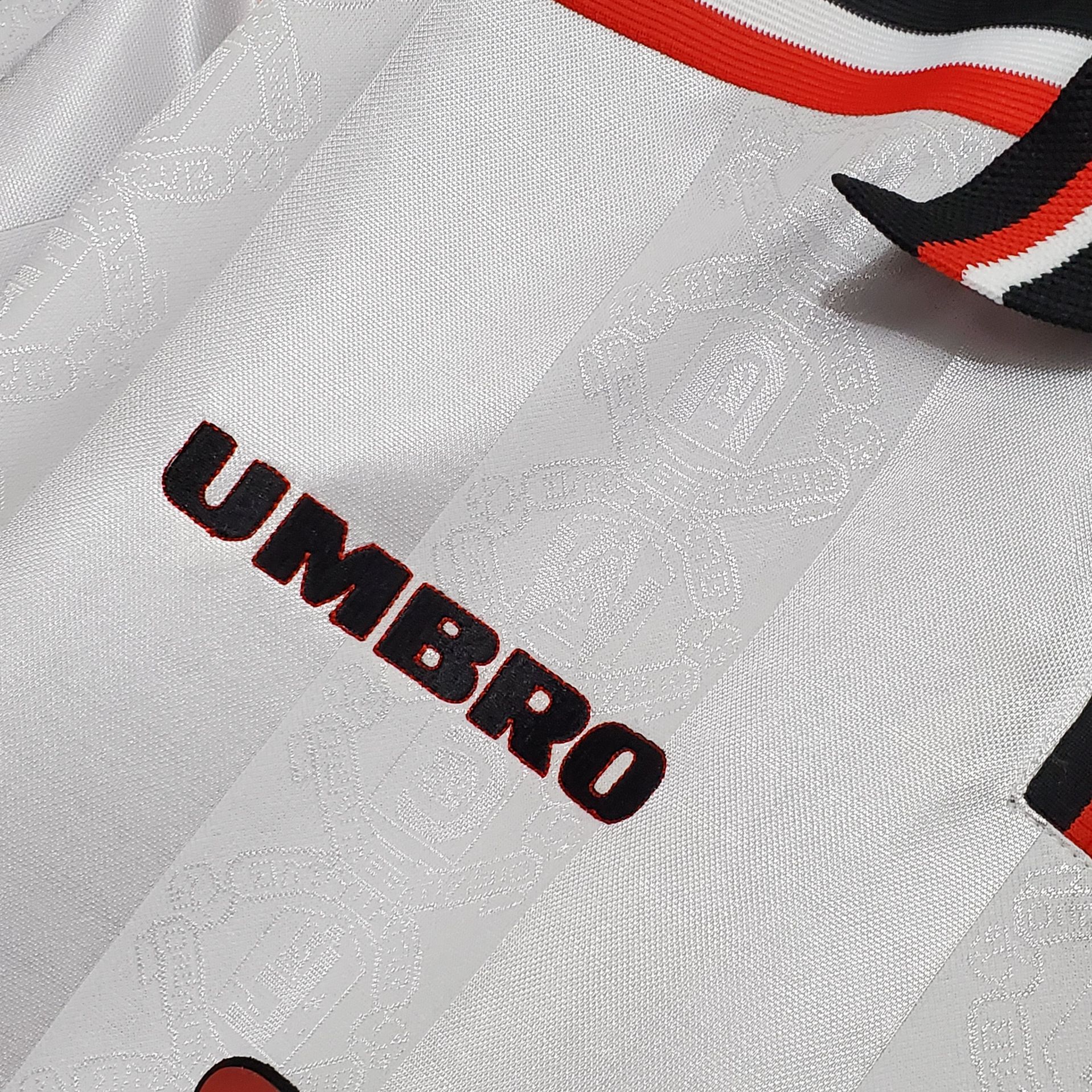 Retro Mu 1997/1998 ( Sân Khách )