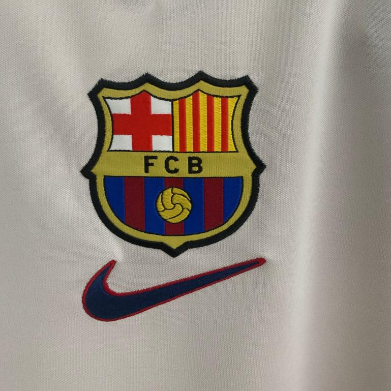 Retro Barcelona 1998/1999 ( Sân Khách )