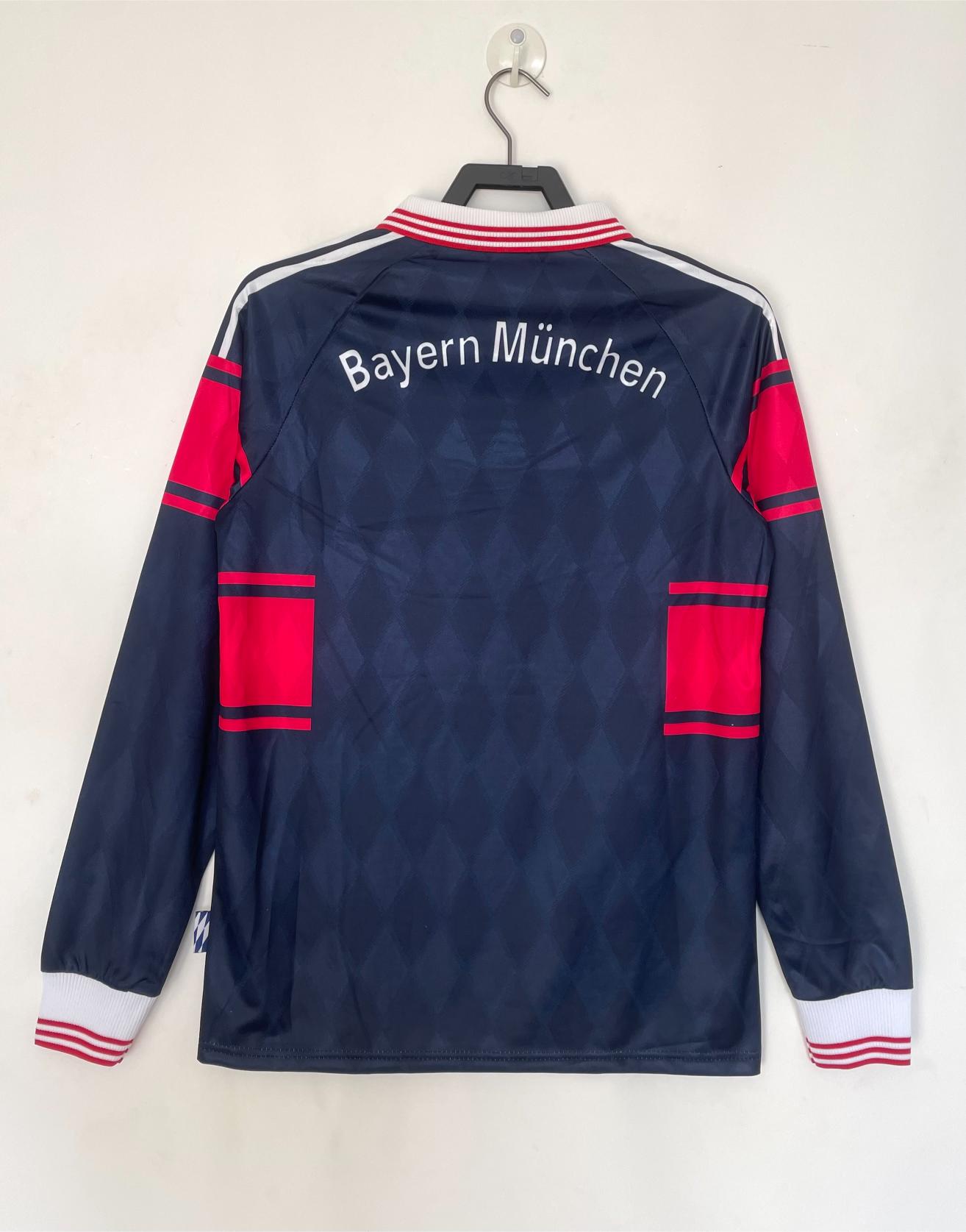 Retro Bayern Munich 1997/1999 Tay Dài ( Sân Khách )