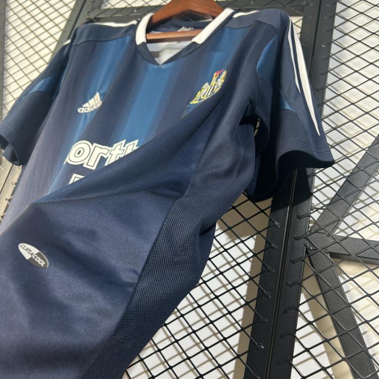Retro NewCastle 2004/2005 ( Sân Khách )
