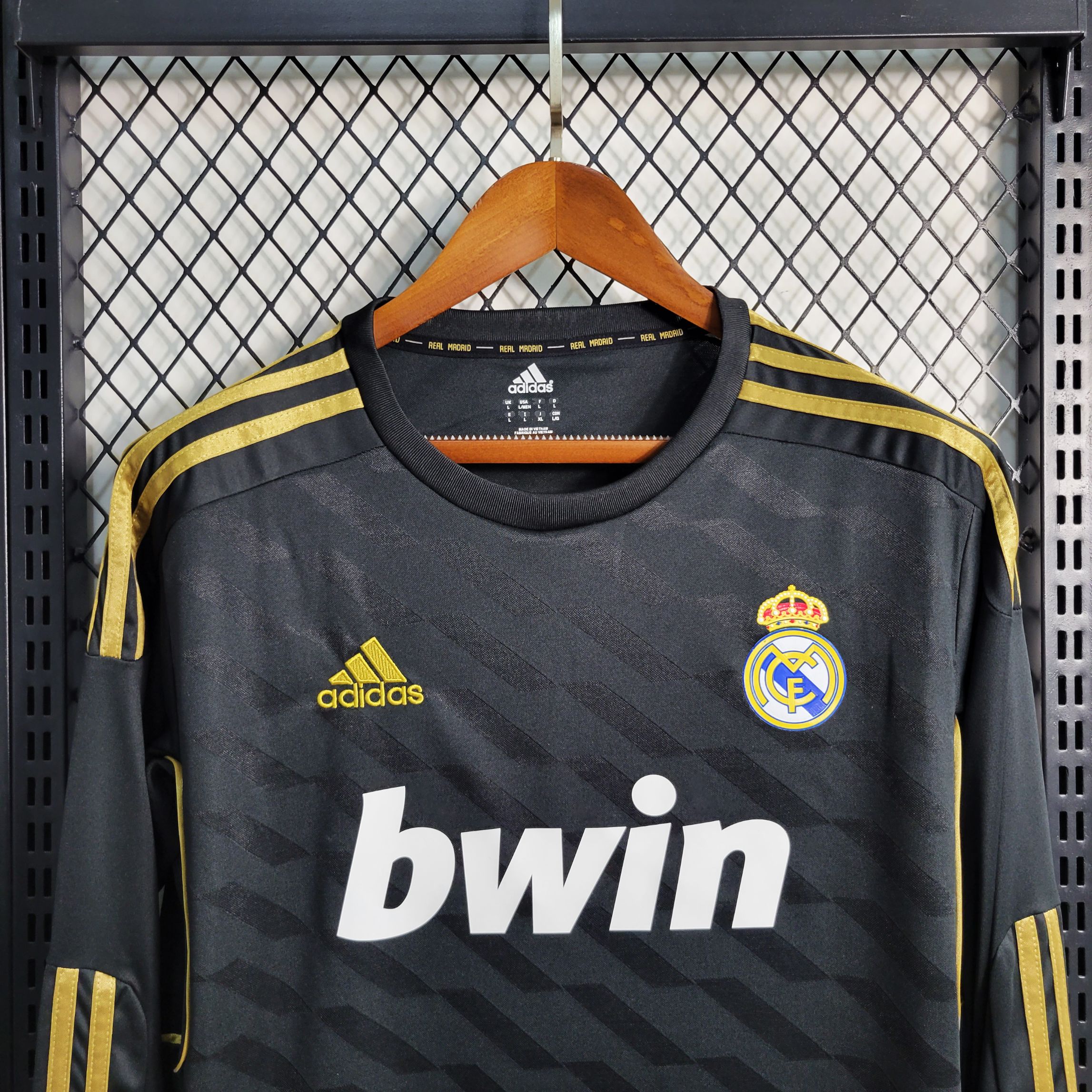 Retro Real Madrid 2011/2012 Tay Dài ( Sân Khách )