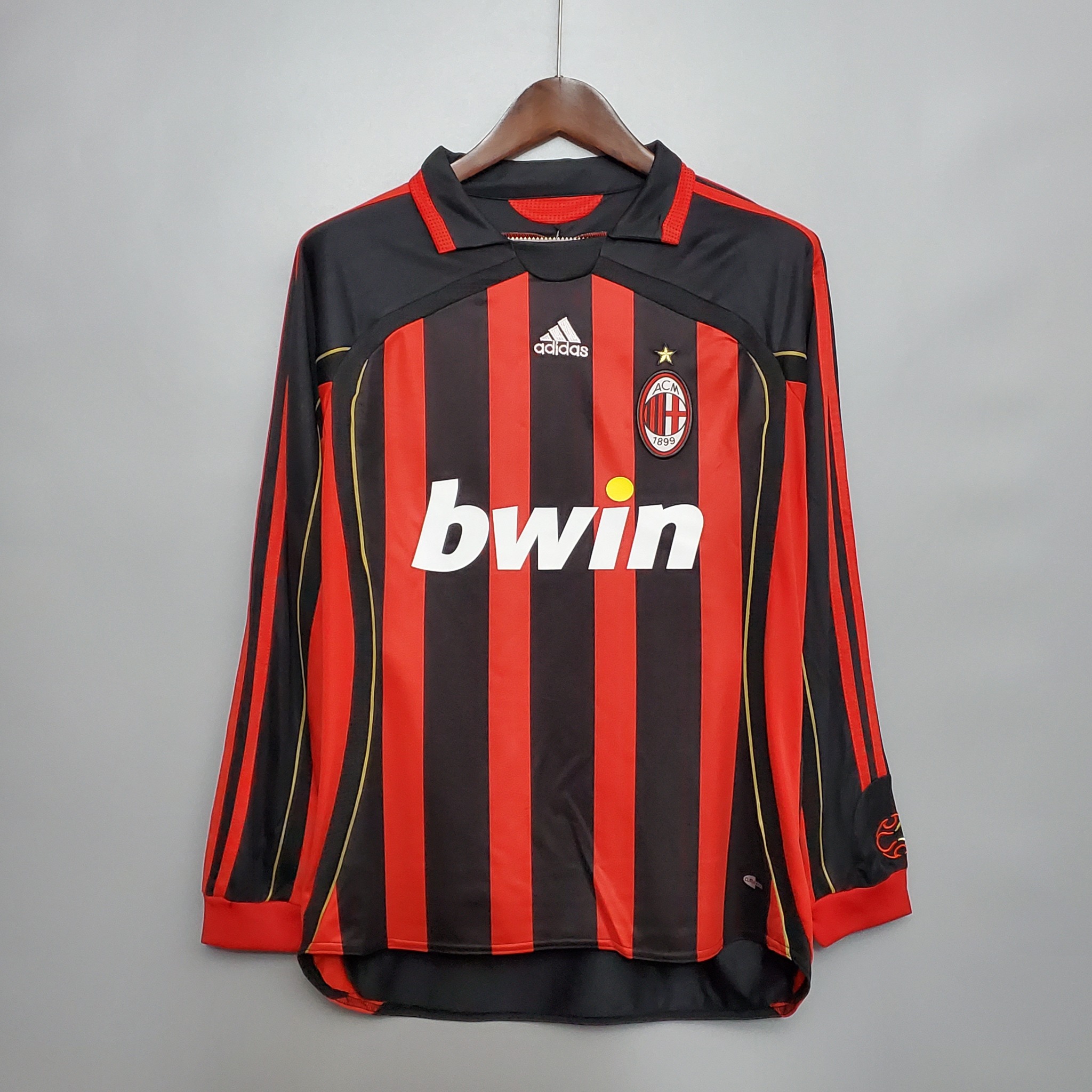 Retro Ac Milan 2006/2007 Tay Dài ( Sân Nhà )