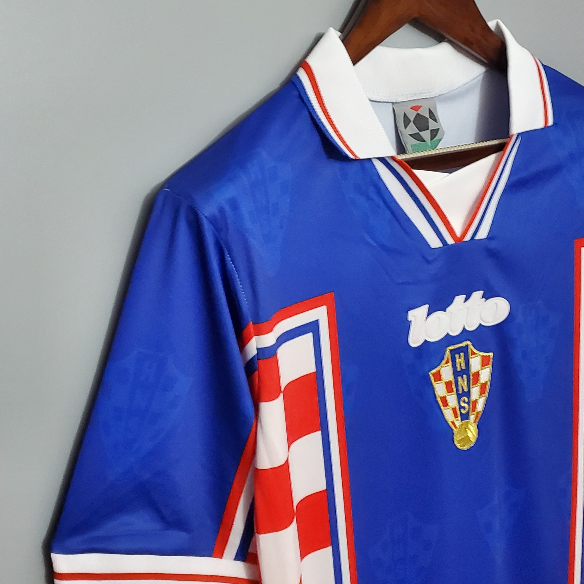 Retro Croatia 1998 ( Sân Khách )