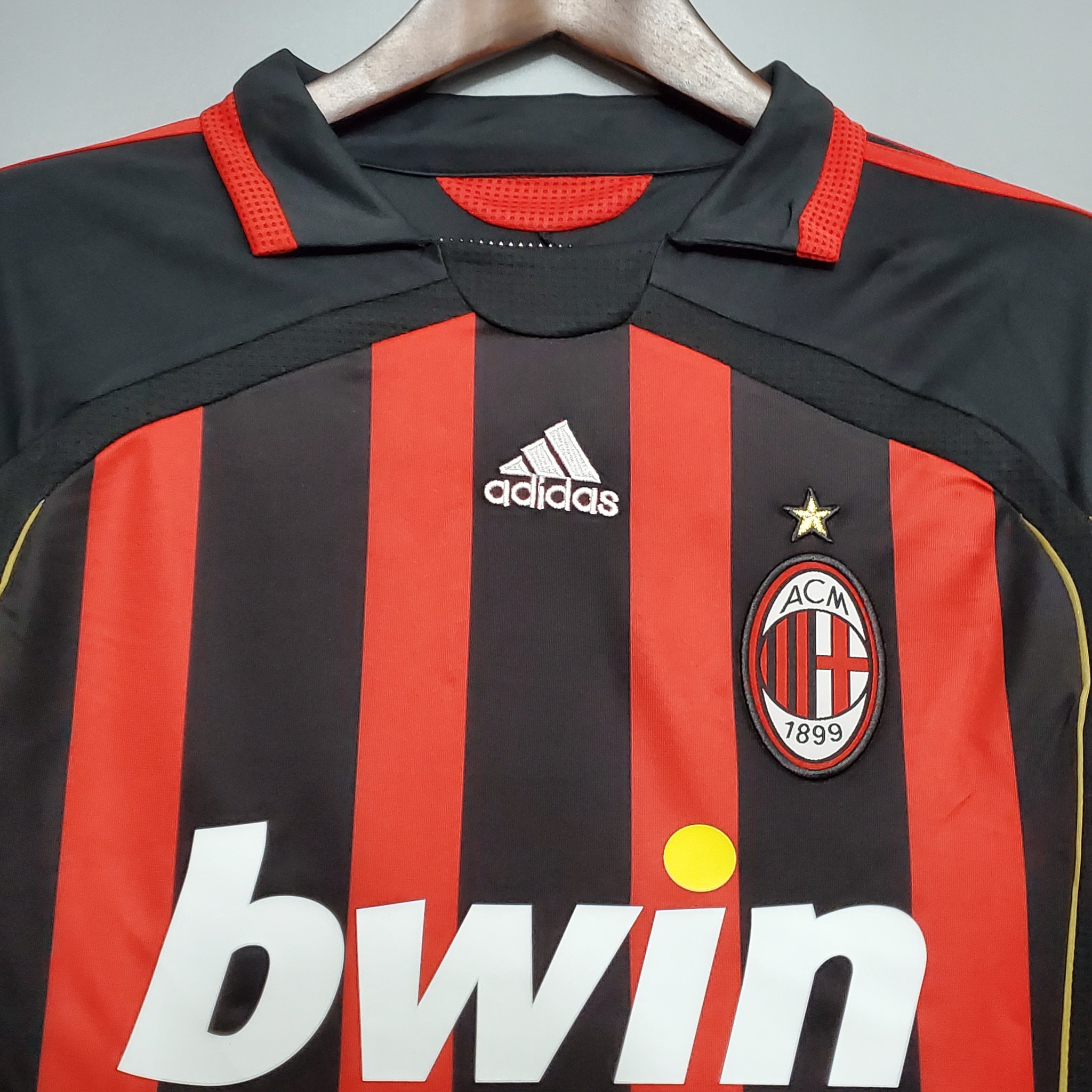 Retro Ac Milan 2006/2007 Tay Dài ( Sân Nhà )