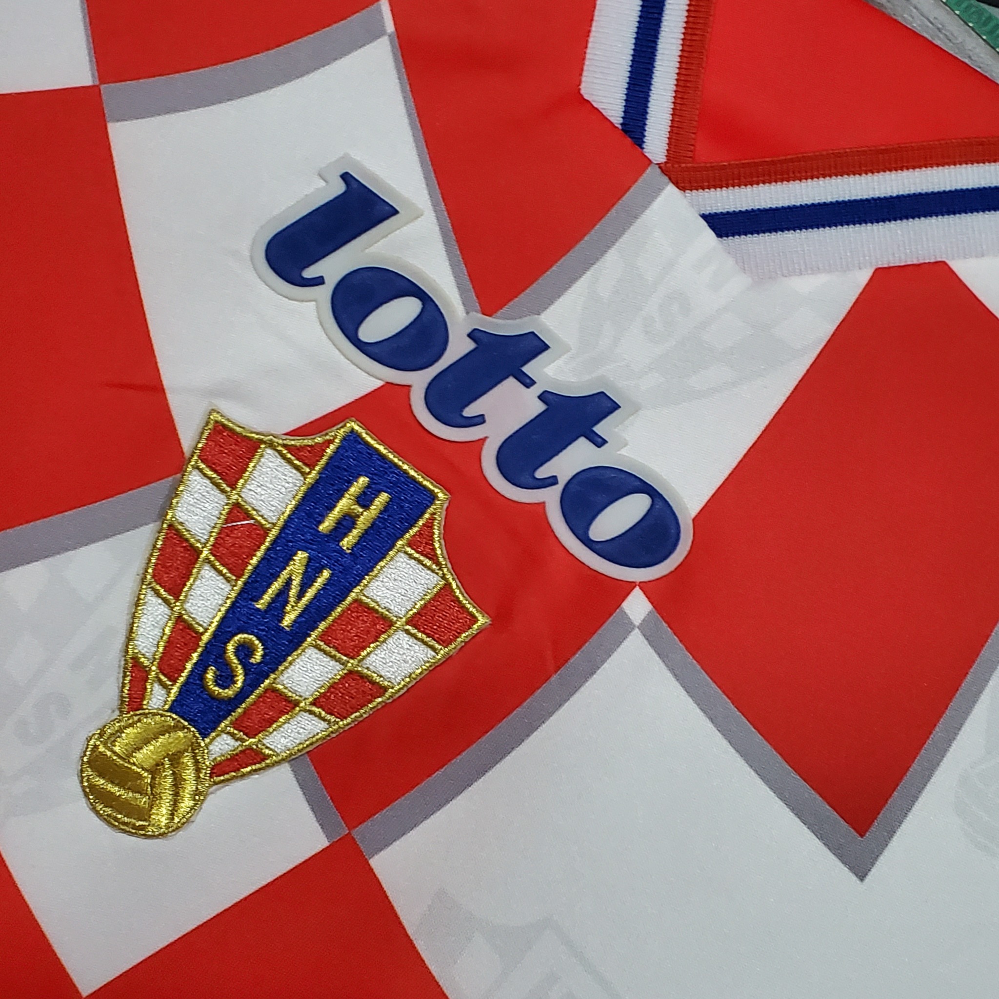 Retro Croatia 1998 ( Sân Nhà )