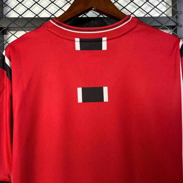 Retro Mallorca 2001/2002 ( Sân Nhà )