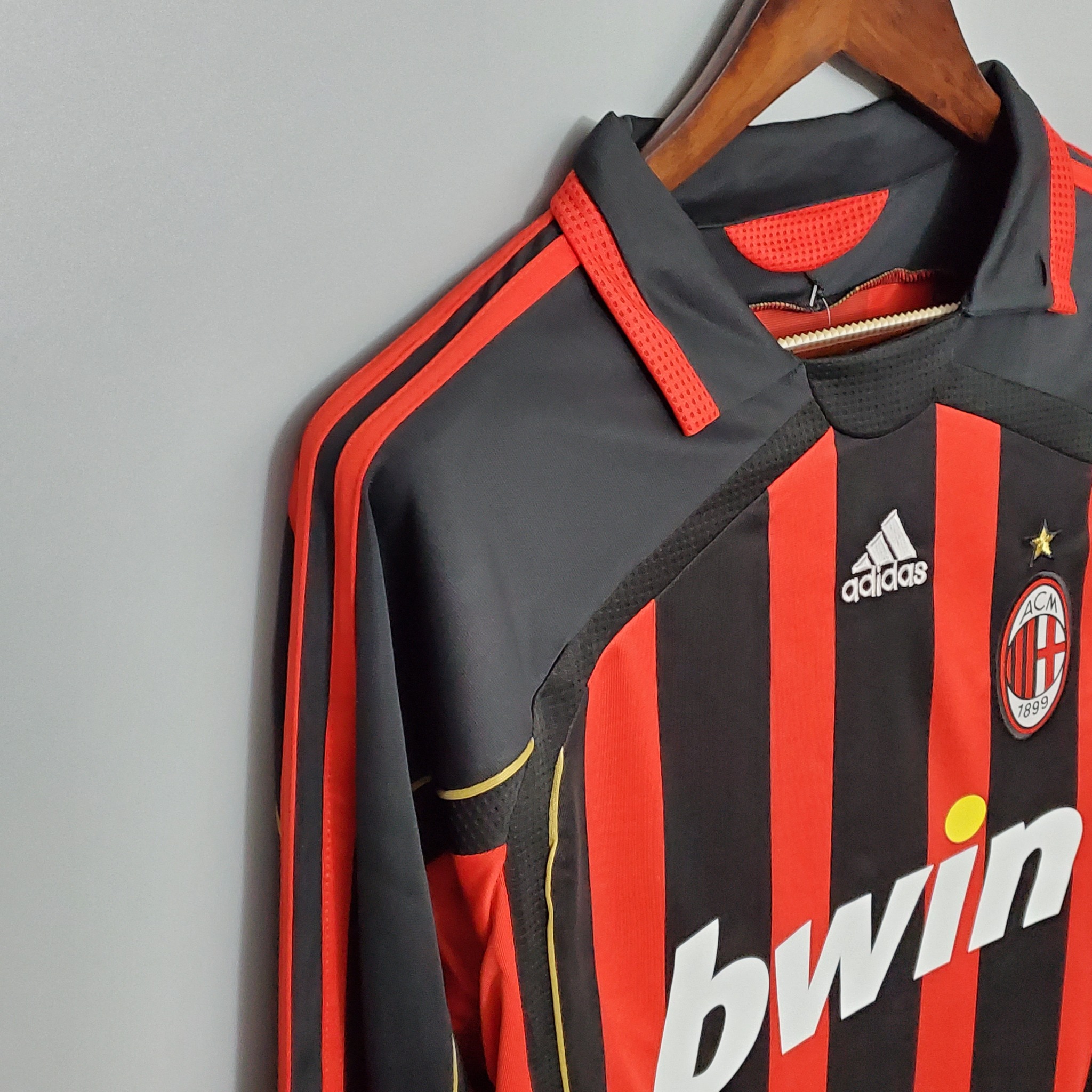 Retro Ac Milan 2006/2007 Tay Dài ( Sân Nhà )