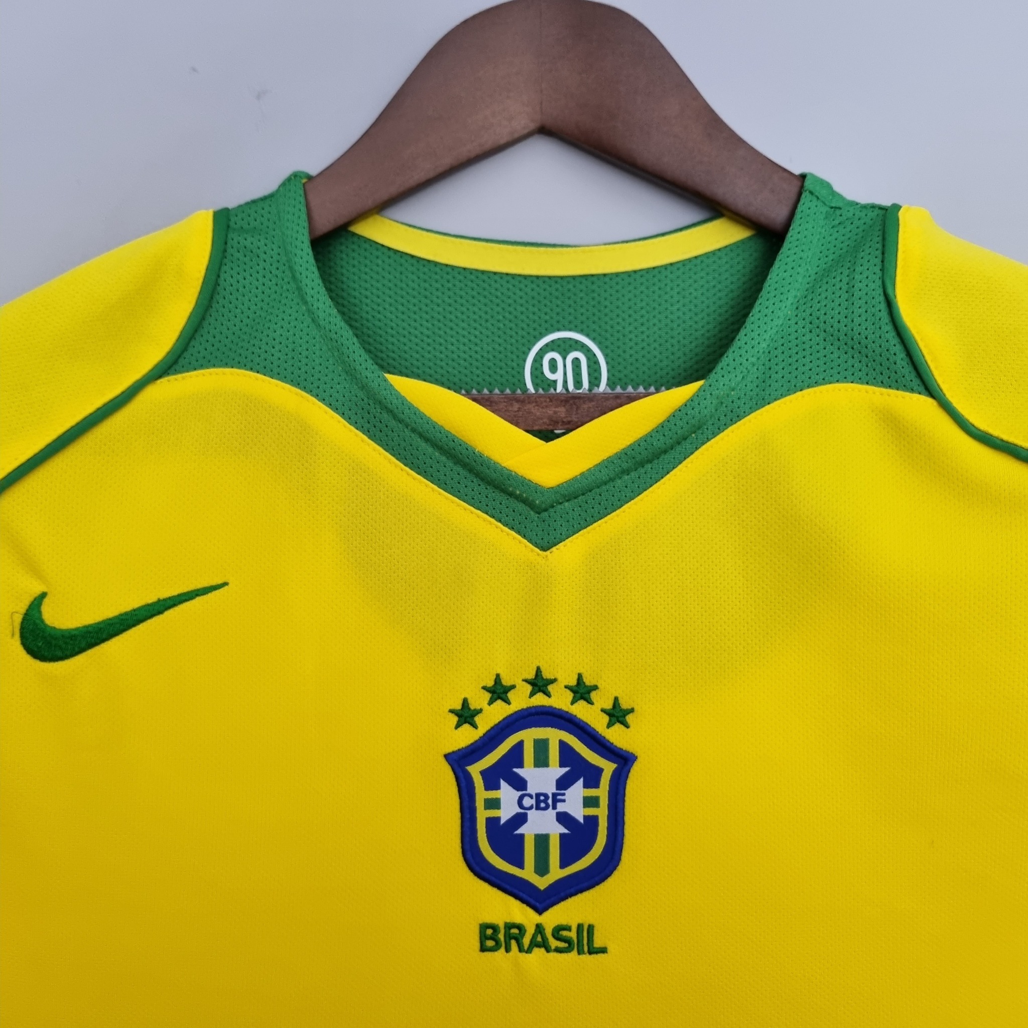 Retro Brazil 2004 ( Sân Nhà )