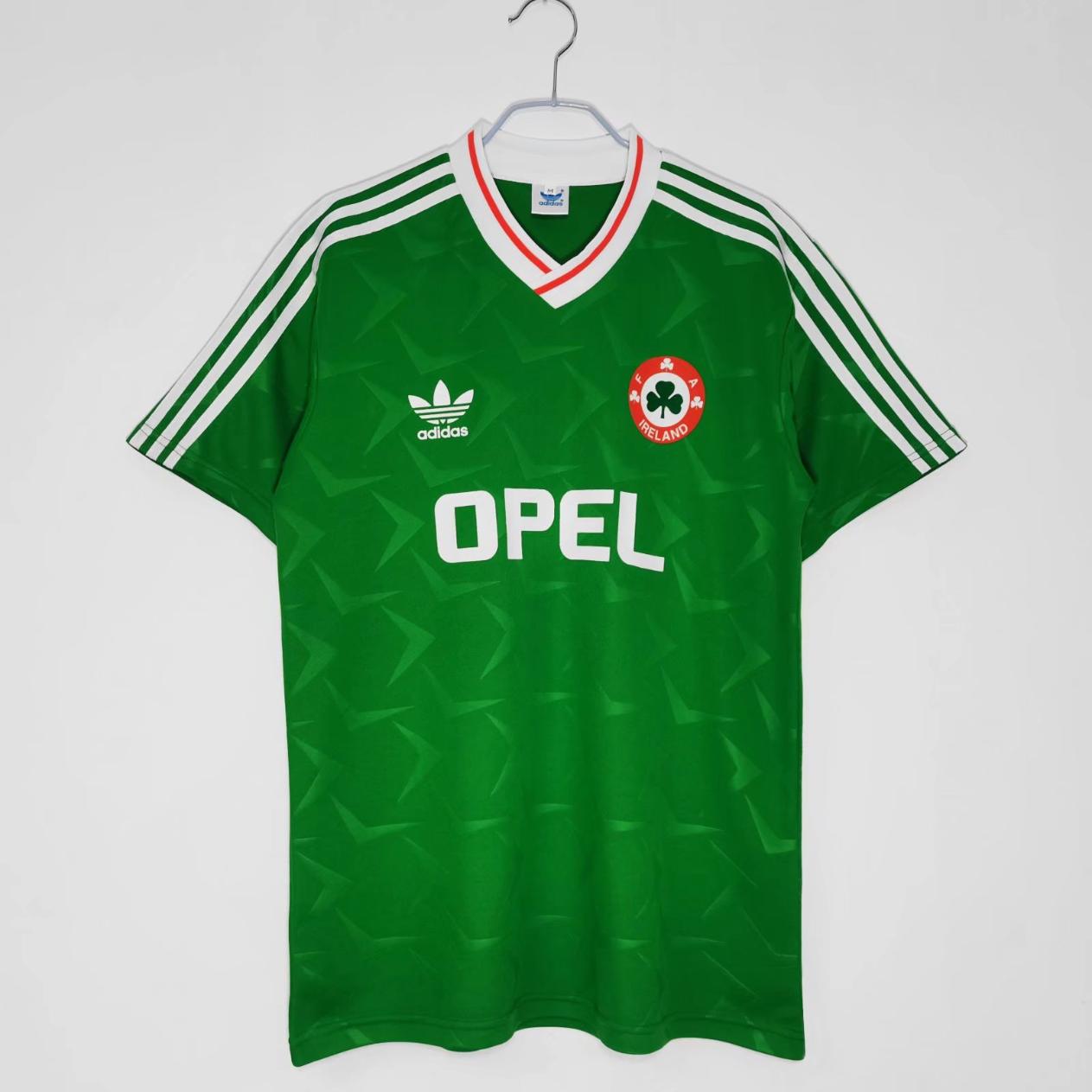 Retro Ireland 1990 ( Sân Nhà )