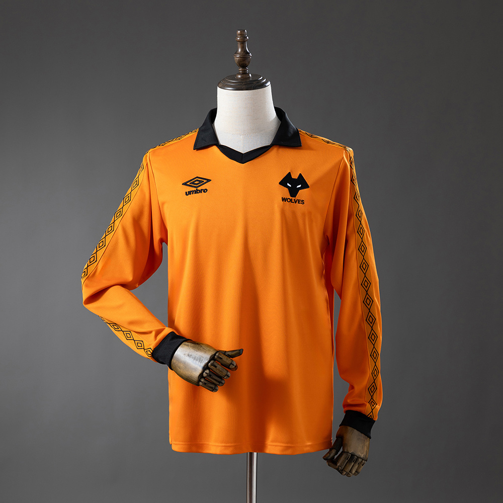 Retro Wolverhampton 1980/1981 Tay Dài ( Sân Nhà )