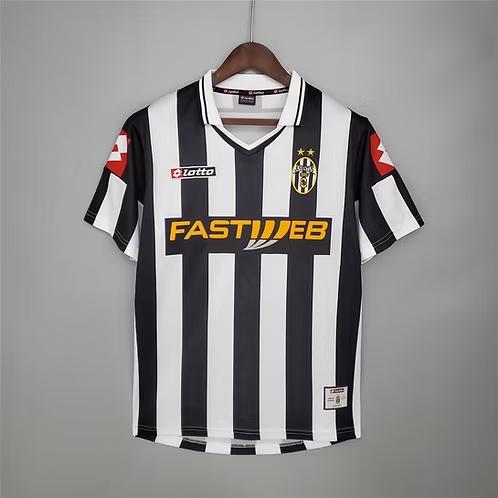 Retro Juventus 2001/2002 ( Sân Nhà )
