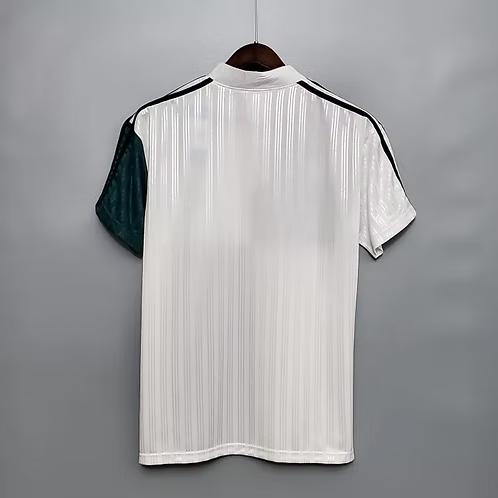 Retro Liverpool 1995/1996 ( Sân Khách )
