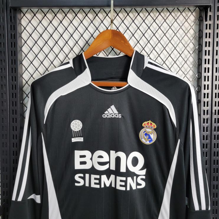 Retro Real Madrid 2006/2007 Tay Dài ( Sân Khách )